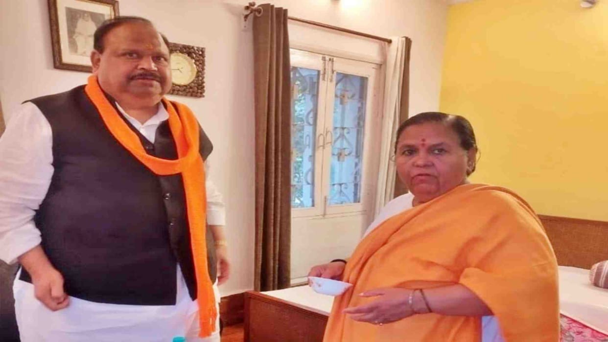 Minister Chetanya Kashyap replied to Uma Bharti's tweet