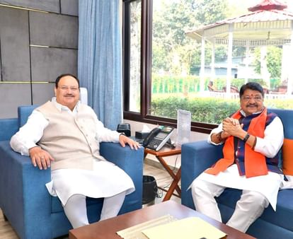 MP Politics: दिल्ली में नड्डा से मिले विजयवर्गीय, बोले- एक व्यक्ति एक पद सिद्धांत पर महासचिव पद छोड़ा Indore News: Kailash Vijayvargiya resigns from the post of National General Secretary of BJP