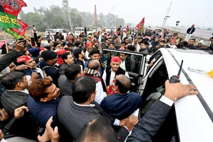 Azamgarh: SP President Akhilesh Yadav reached Azamgarh, gave new slogan to remove BJP; Said- adopt this formul