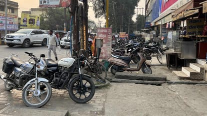 Photographs of encroachers will be kept in record outpost in-charge will be removed after meeting again.