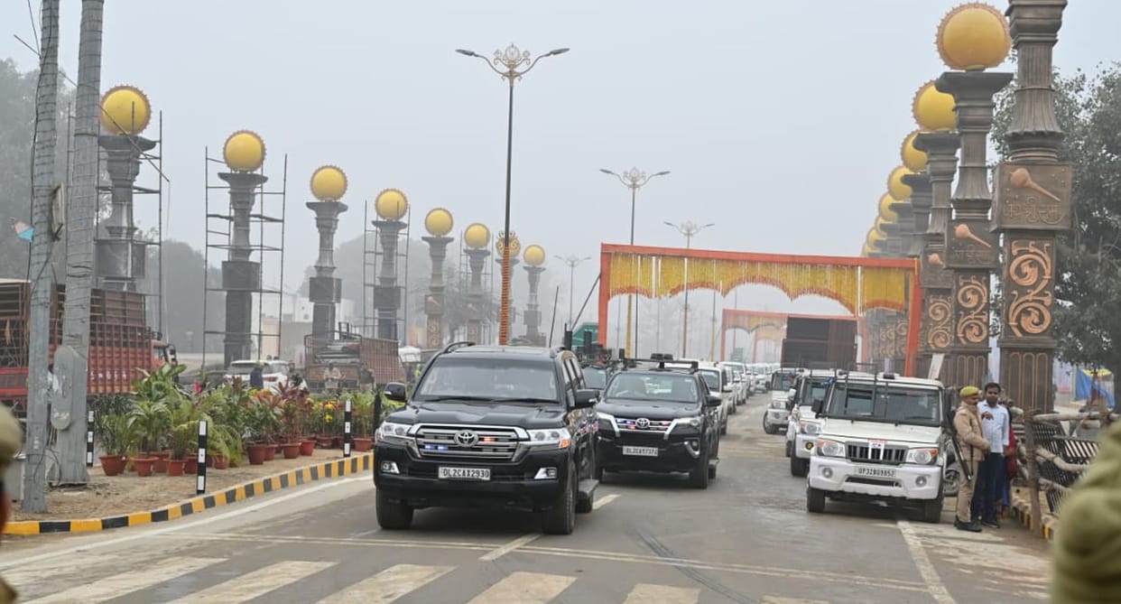 Ayodhya: PM Modi's fleet passed through Ramnagari a day before the visit