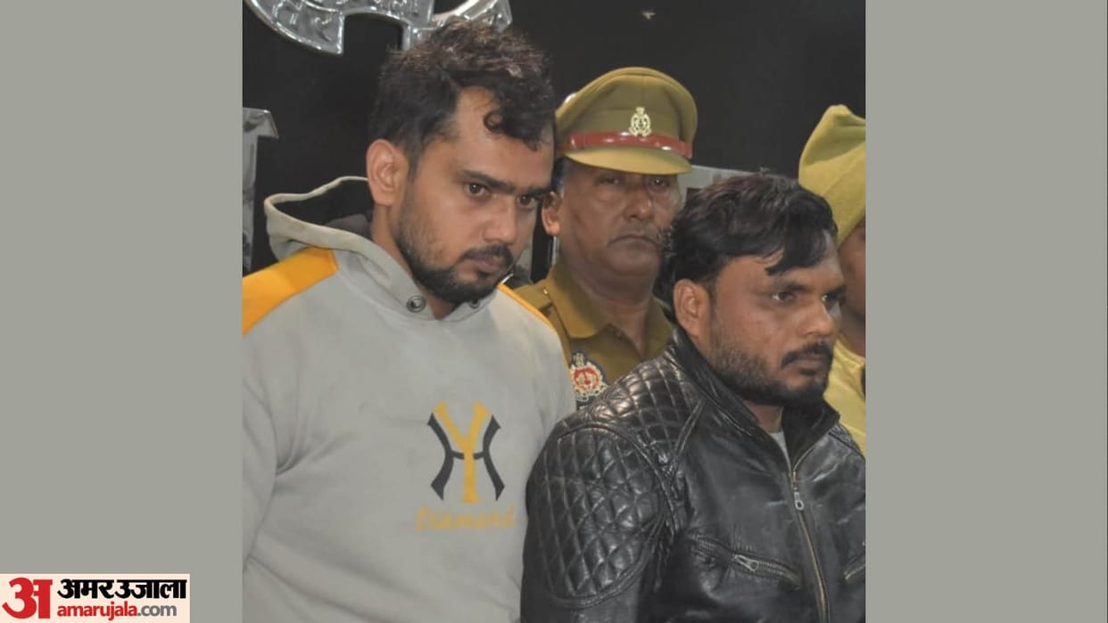 Police arrested two robbers who were trying to rob ATM in Unnao