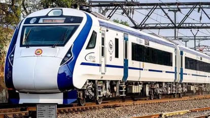 Budget 2024 Expection for Railway Industry Solar Panels Near Station Tracks Know Previous Announcement