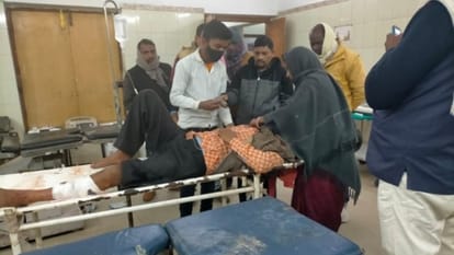 Bihar News: घर लौट रहे जूट मिल कर्मी को बदमाशों ने मारी गोली, पीएमसीएच रेफर; पुलिस ने शुरू की जांच Bihar News: Jute mill worker returning home in Samastipur shot by miscreants, referred to PMCH