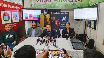 Panchayat Election Result : 36 जिलों में हुए मतदान का आया रिजल्ट, 242 में से 132 पद पर महिलाओं को मिली जीत Bihar Panchayat by-election result: State Election Commission released the result after counting of votes