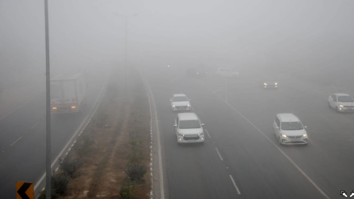 West UP Weather Forecast Today: Dense Fog In Many Districts, Cold Wave Meerut Baghpat Saharanpur Mausam News