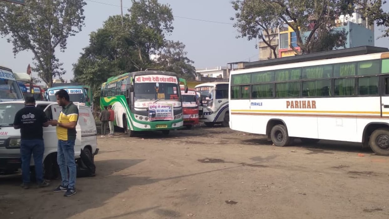 Administration alerted in Damoh after Guna bus accident