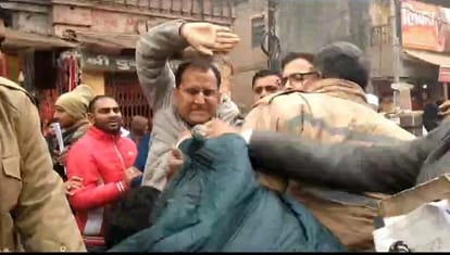 Meerut: The decorum of the House was stretched, officers remained mere spectators