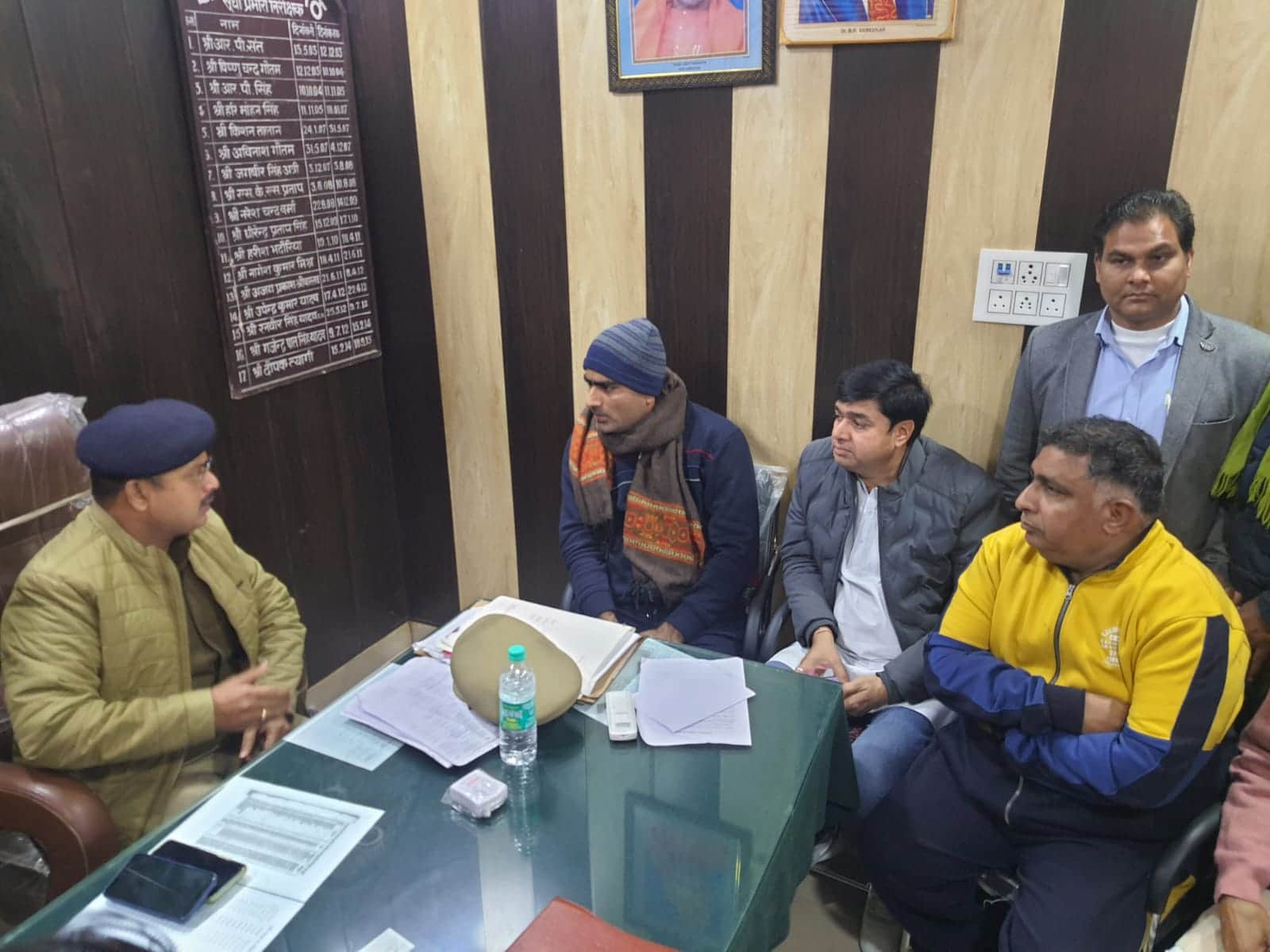 BJP leaders beat Dalit councilors from Municipal Corporation office to road in Meerut, see pictures