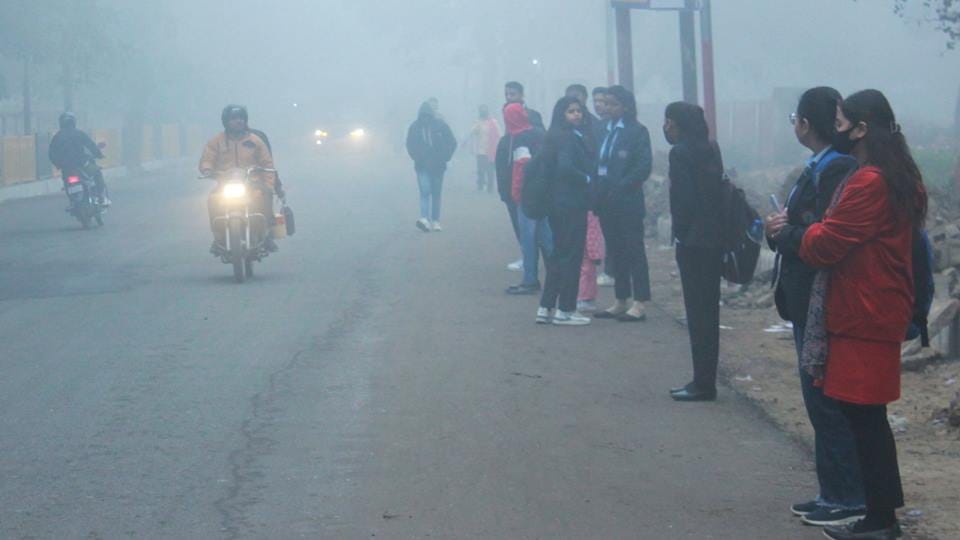 Cold wave Moradabad division, mercury five degrees below normal...life under fog