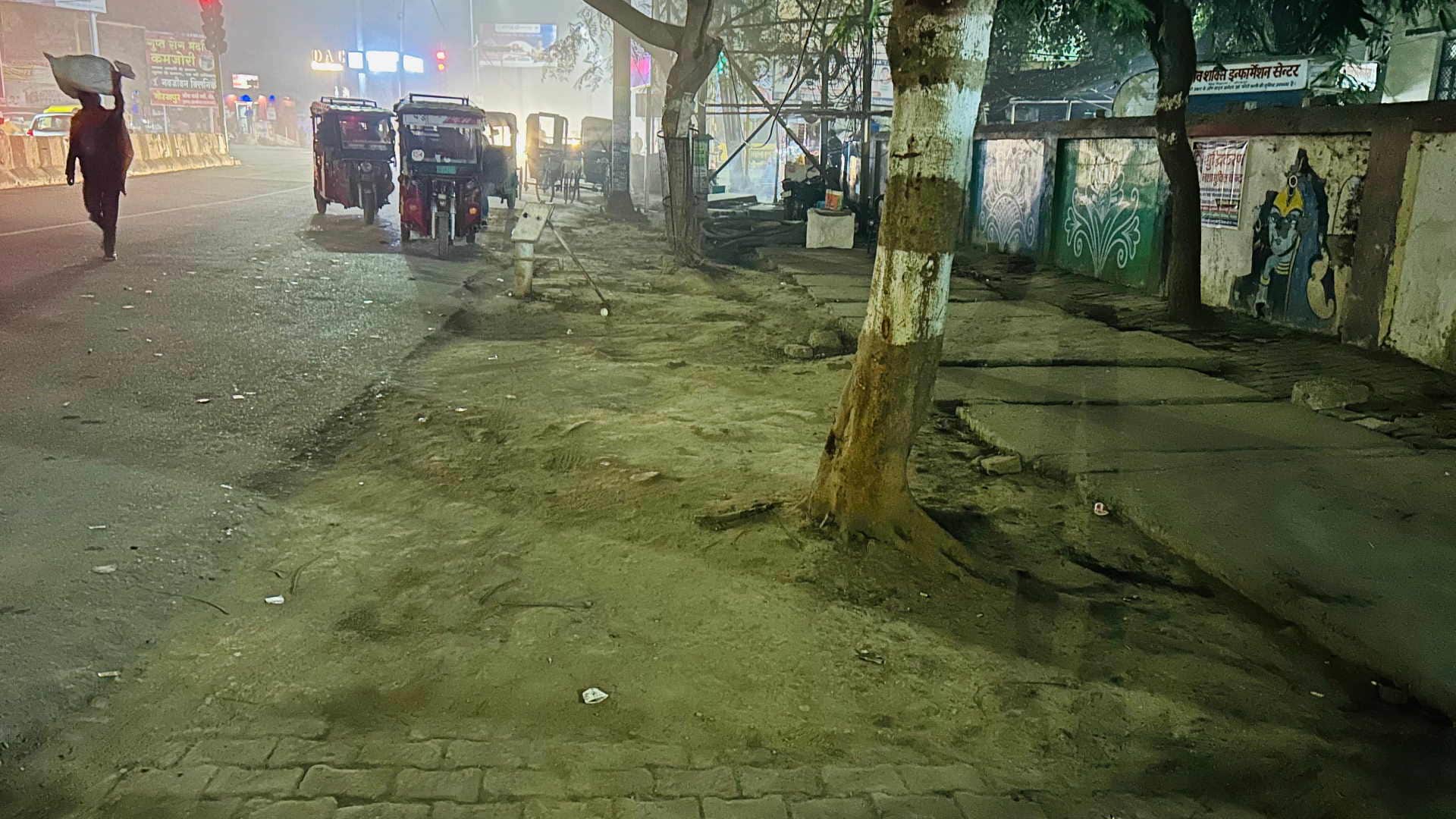 Traffice in Gorakhpur Game worth Rs 9 crore Major intersections named after auto stands