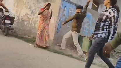 Bihar News: Policeman beats a woman with a stick in Sitamarhi, video goes viral