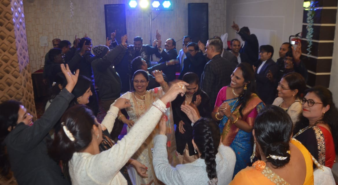 Happy New year 2024 Celebration in Uttarakhand Many Places dehradun mussoorie nainital auli Photos
