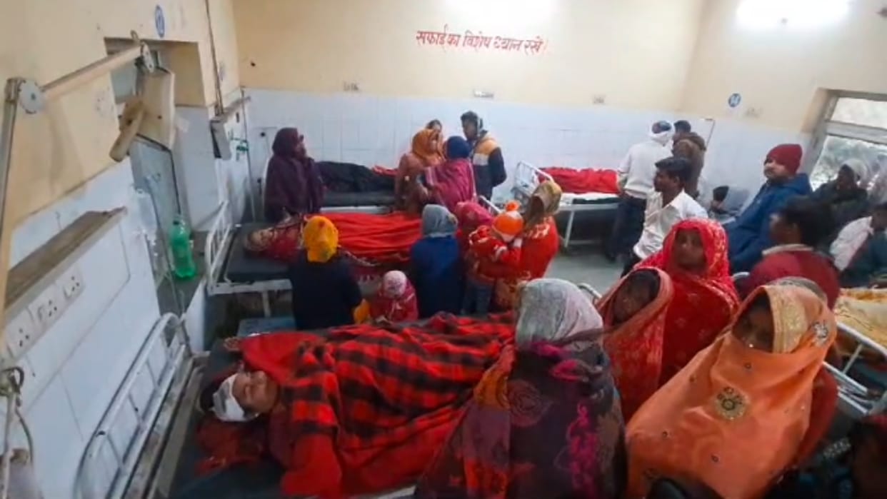 Karauli News Dispute between two parties over cutting of trees in Birwas area more than six people injured