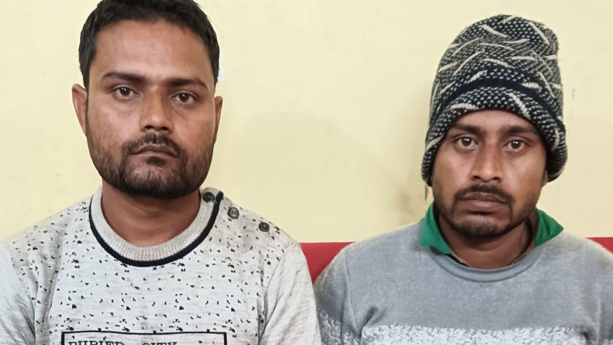 Naib Tehsildar driver arrested due to extorting money from truck drivers name in fake ARTO in sonbhadra