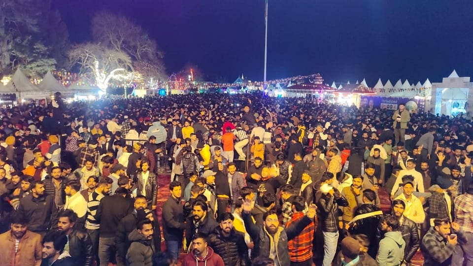 Shimla: Five lakh tourists celebrated New Year in Himachal