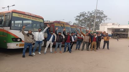 Transporters' strike: Business worth Rs 1800 crore stopped, roadways suffered a loss of Rs 15 crore