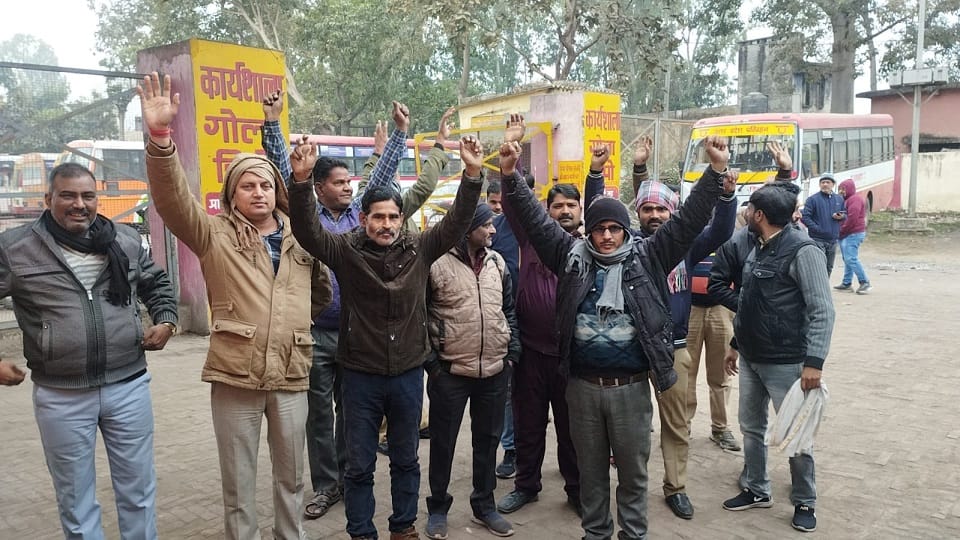 Drivers strike in protest against new law on accident in lakhimpur kheri