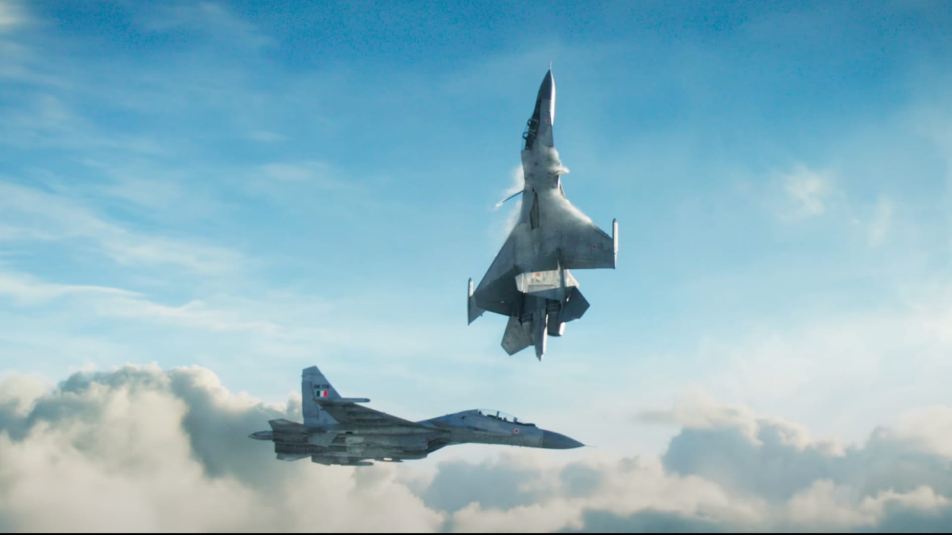 Fighter song Heer Aasmani Released Hrithik Roshan Deepika Padukone aerial action stunned the audience