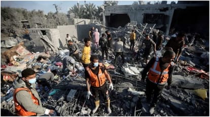 new year 2024 celebration in the world, photos around the world people celebrating 1 january