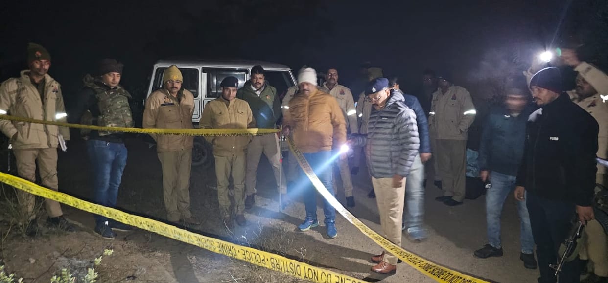 Cow smugglers firing on police one arrested in retaliation in encounter in Ghazipur