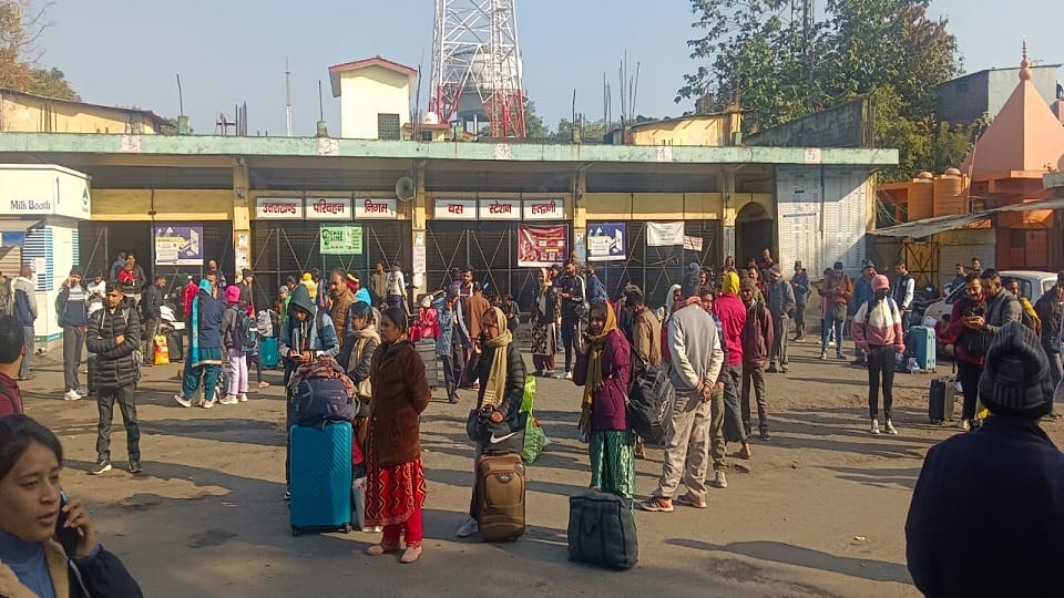 Uttarakhand Roadways: Indefinite strike of Kemu buses started in uttarakhand