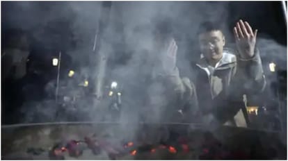 new year 2024 celebration in the world, photos around the world people celebrating 1 january