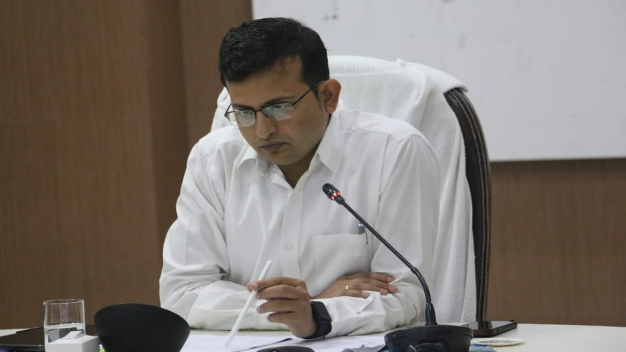 Ujjain Collector Neeraj Kumar Singh new collector of Ujjain does not even forgive himself for his mistakes