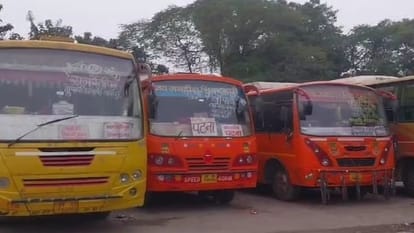 Bihar: Transport traders blocked road in Nalanda and Samastipur against amendment in Motor Vehicle Act