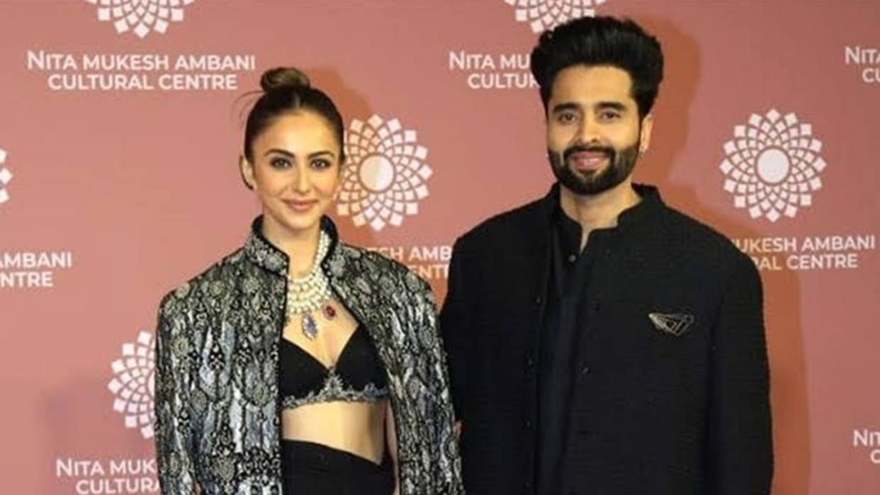 Jackky Bhagnani and Rakul Preet Singh Wedding Actor to make his wedding memorable by gifting a musical single