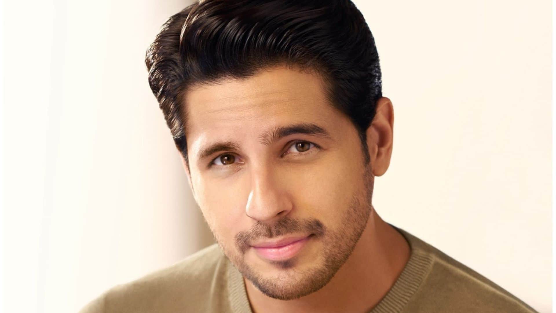 Siddharth Malhotra reaction on New Year 2024 celebration film style warning of delhi police see what he say