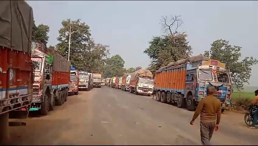 Bus Strike in Damoh: Drivers' strike, passengers getting upset due to closure of buses