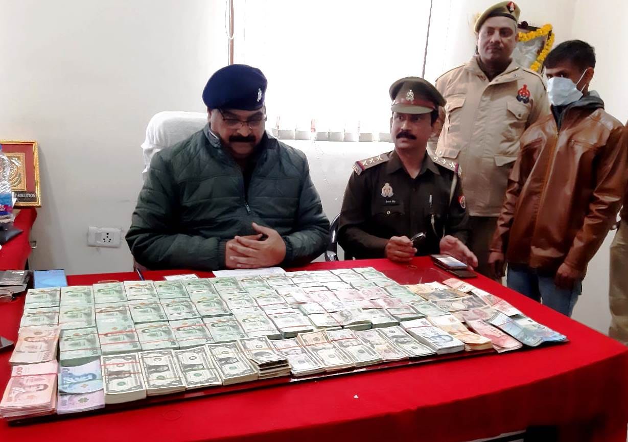 Passenger caught with Rs 1.84 crore foreign currency from Varanasi Cantt station