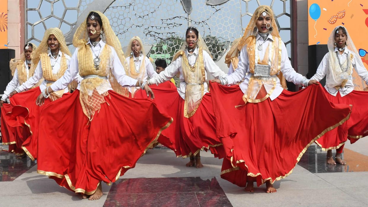 Amar Ujala New Year Celebration Youth danced on songs music and dance and enthralled everyone