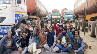 Hit And Run Law: Strike of roadways buses and trucks in protest against the new law continues