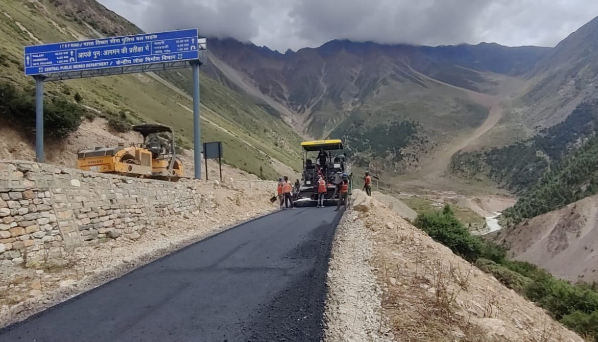 Uttarakhand Chief Minister Gram Sampark Yojana 3,177 habitation of state will be connected to  main road