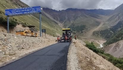 Uttarakhand: चीन सीमा के अंतिम गांव नीती में पहुंचेगी डबल लेन सड़क, सेना के वाहनों की आवाजाही होगी सुगम Uttarakhand Hope in New Year 2024 Double lane road will reach Niti Valley the last village on China border