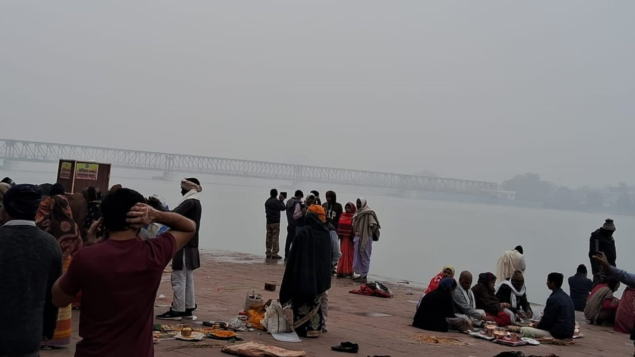 Gaya: Mini Pitru Paksha fair begins, Pind Daani is performing Shraddha rituals despite severe cold