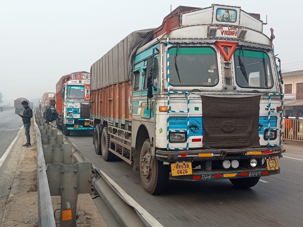 30 petrol pumps dry, vegetable and milk carts also affected; Effect of trucks strike in pictures