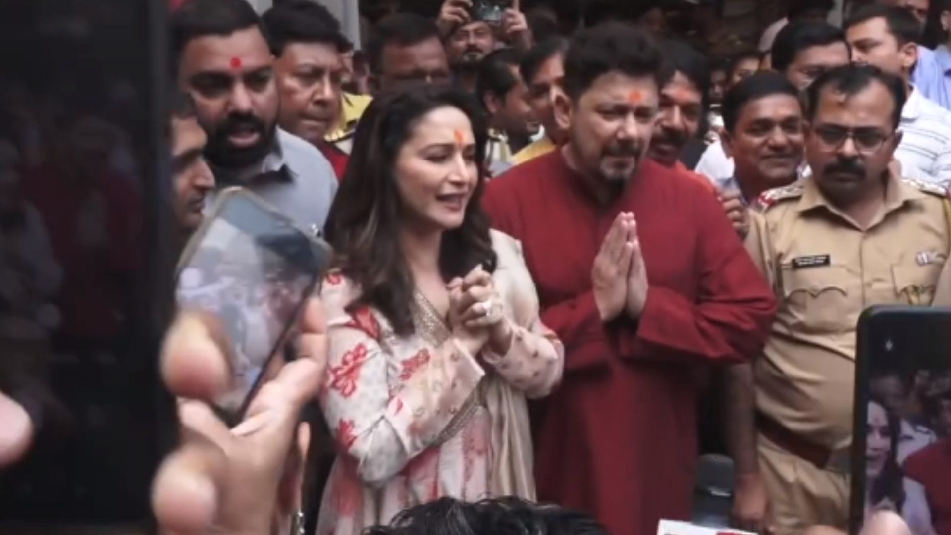 Panchak Actress Madhuri Dixit and Shriram Madhav Nene visit Siddhivinayak Temple with Family to seek Blessing