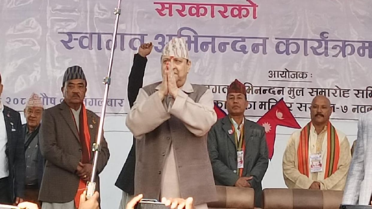 Nepal s former king Gyanendra reached Maharajganj s Kalika temple