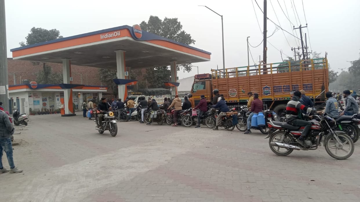 Hit And Run Law: Strike of roadways buses and trucks in protest against the new law continues