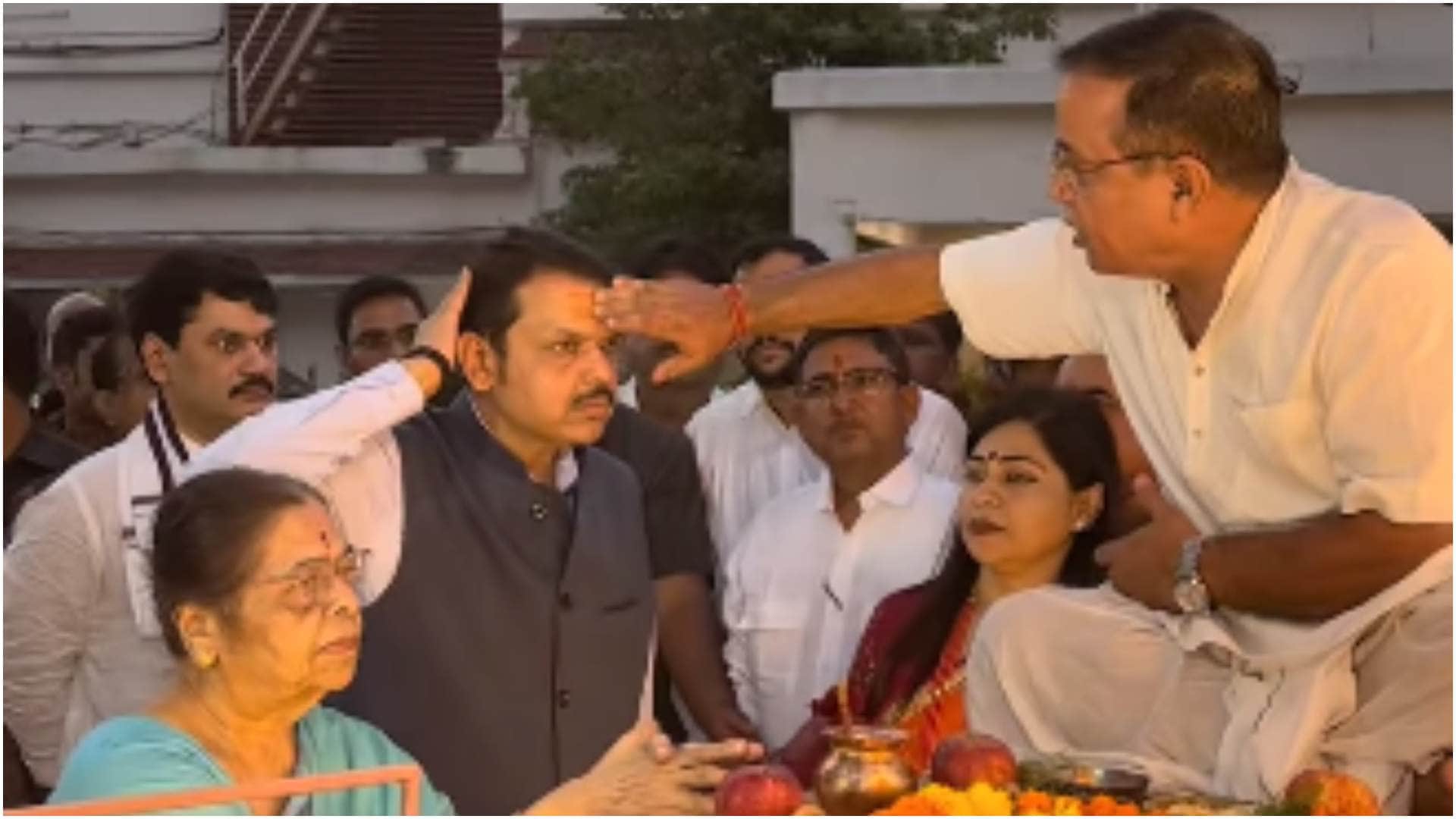 Ram Mandir Pran Pratishtha: Flag Off of the Ram Temple on Wheels by Deputy CM Devendra Fadnavis Rohit Shetty