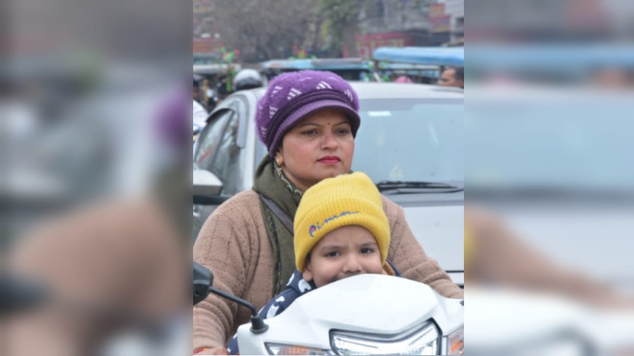 West UP News Live: The day is starting with severe cold, Dhruvkant Thakur becomes Meerut ADG Zone