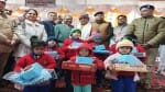 जेल में बंद महिला बंदियों के बच्चों को गर्म कपड़े दिए गए