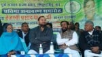 दिवंगत प्रोफेसर रामदेव भंडारी की मूर्ति के अनावरण कार्यक्रम में उप-मुख्यमंत्री तेजस्वी यादव