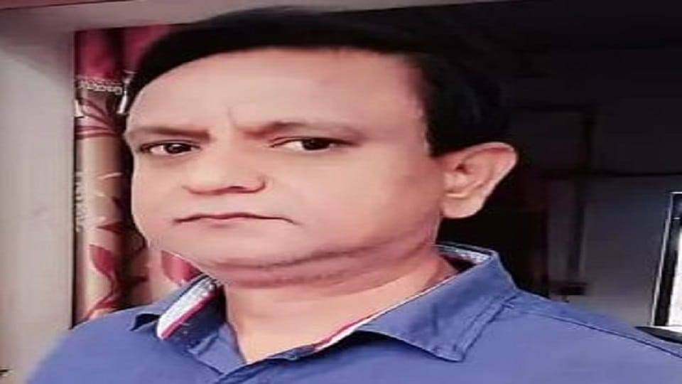 Sudden doctor death while sitting on the chair and talking to his wife