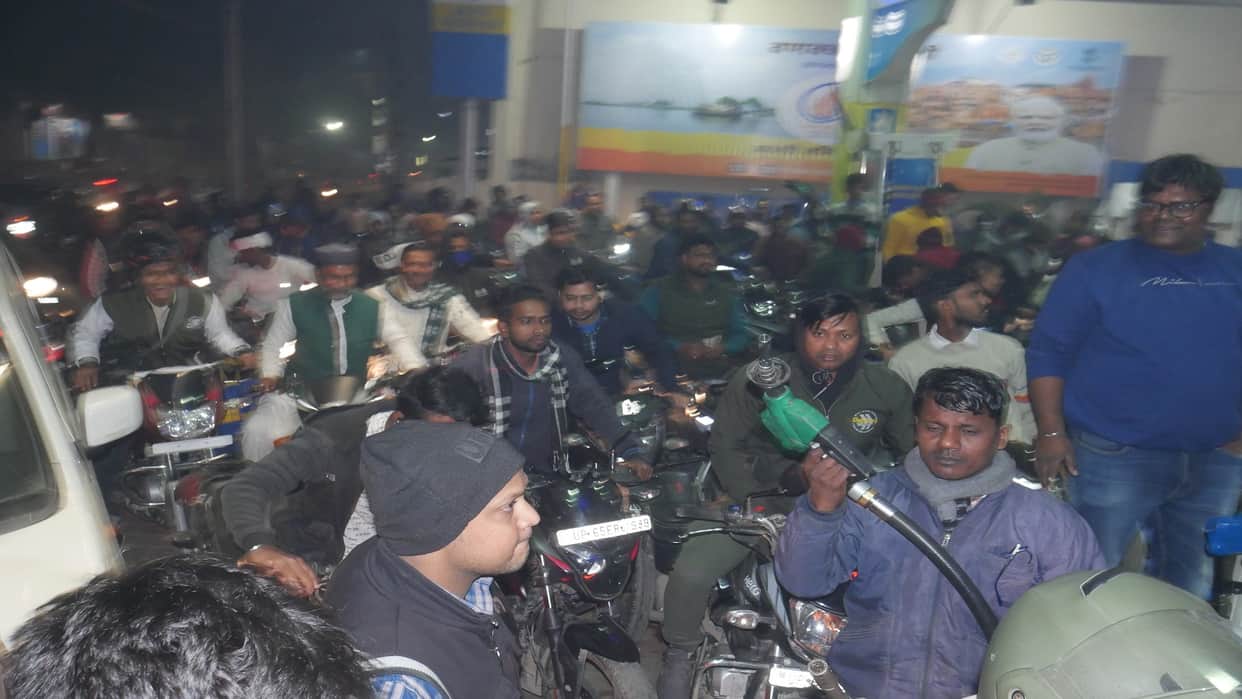 30 petrol pumps dry, vegetable and milk carts also affected; Effect of trucks strike in pictures