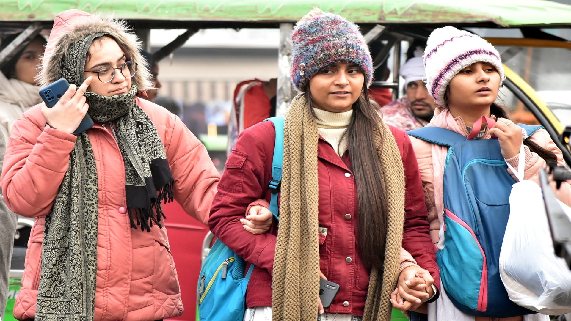 Cold in Meerut like Shimla and Mussoorie and possibility of rain in West UP on nine January