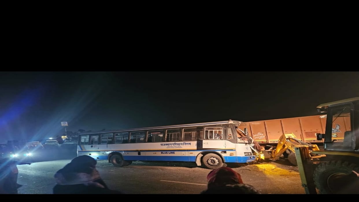 Rajasthan News: 2 killed on the spot, 4 seriously injured in collision between bus and trailer near Tonk